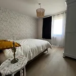 Apartment Pailletes 8p - Face *